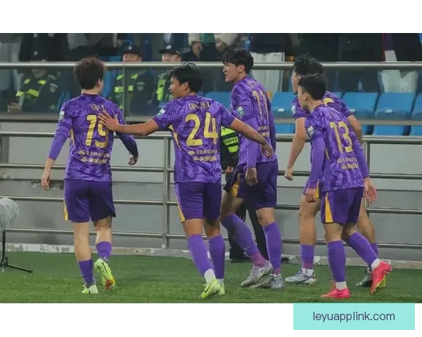 谢维军获津门虎颁200场纪念球衣庆祝职业生涯里程碑